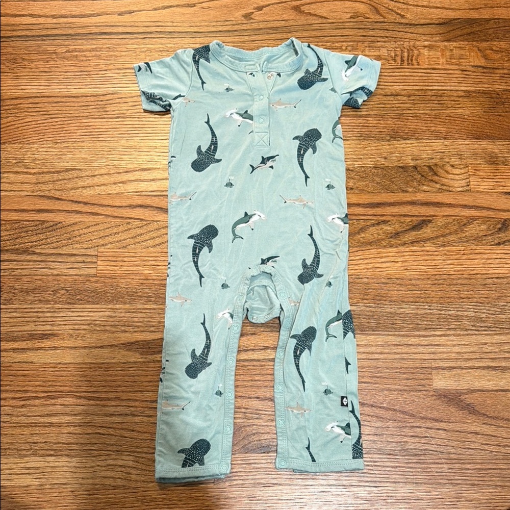 KYTE baby shark One-Piece Romper 18-24 months